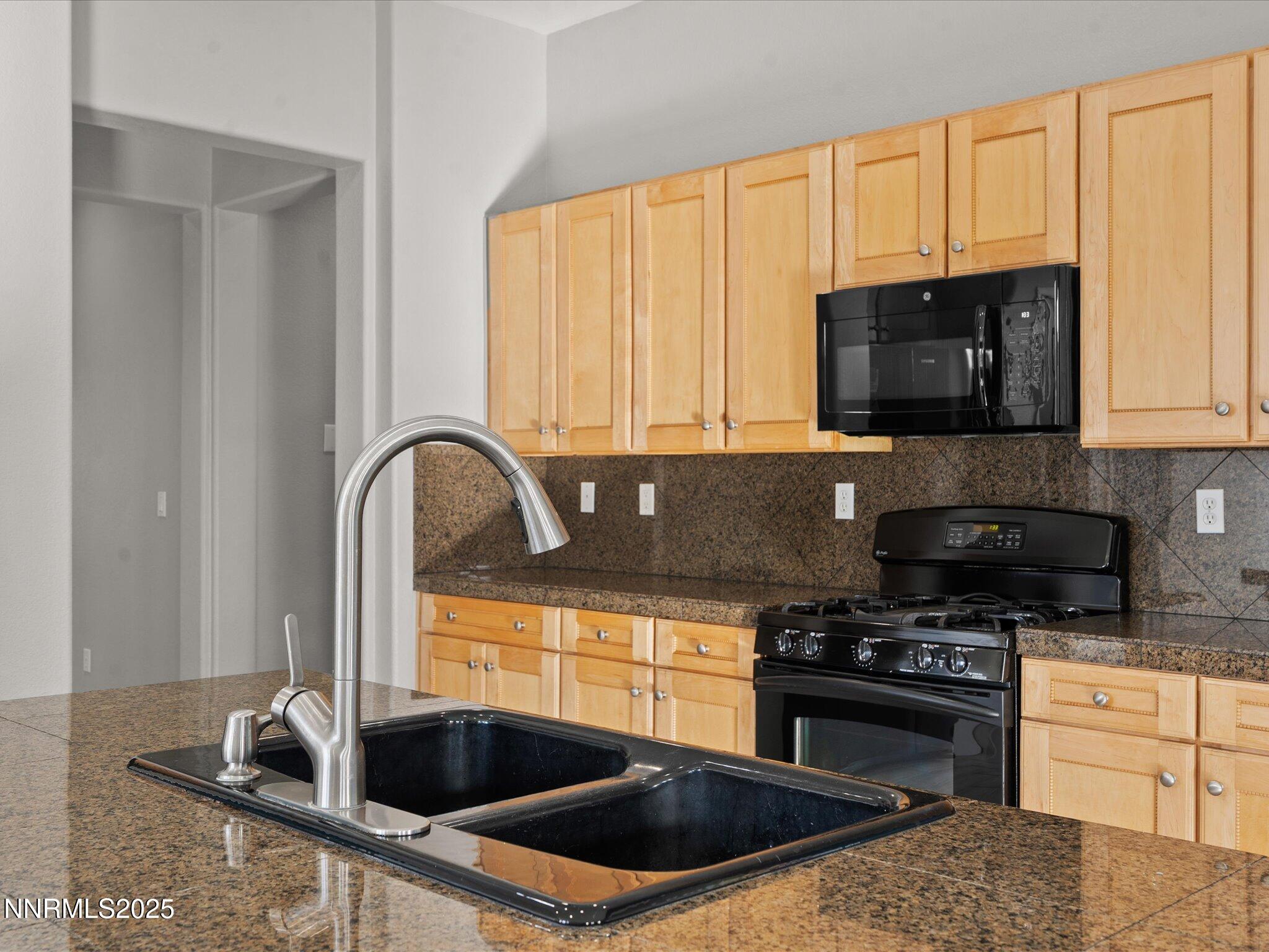 7100 Souverain Lane Reno, NV 89506 - Photo 10 of 34 15-7100 Souverain Ln-114