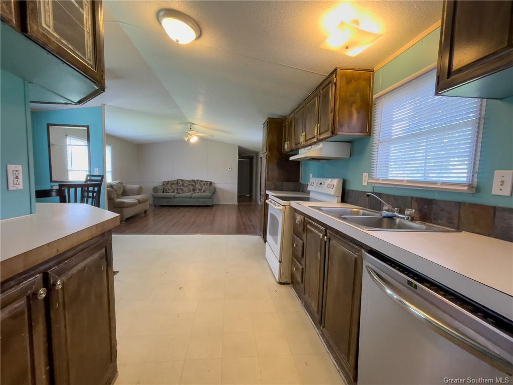 1669 Golden Road Sulphur, LA 70665 - Photo 5 of 11 Gallery Image 5