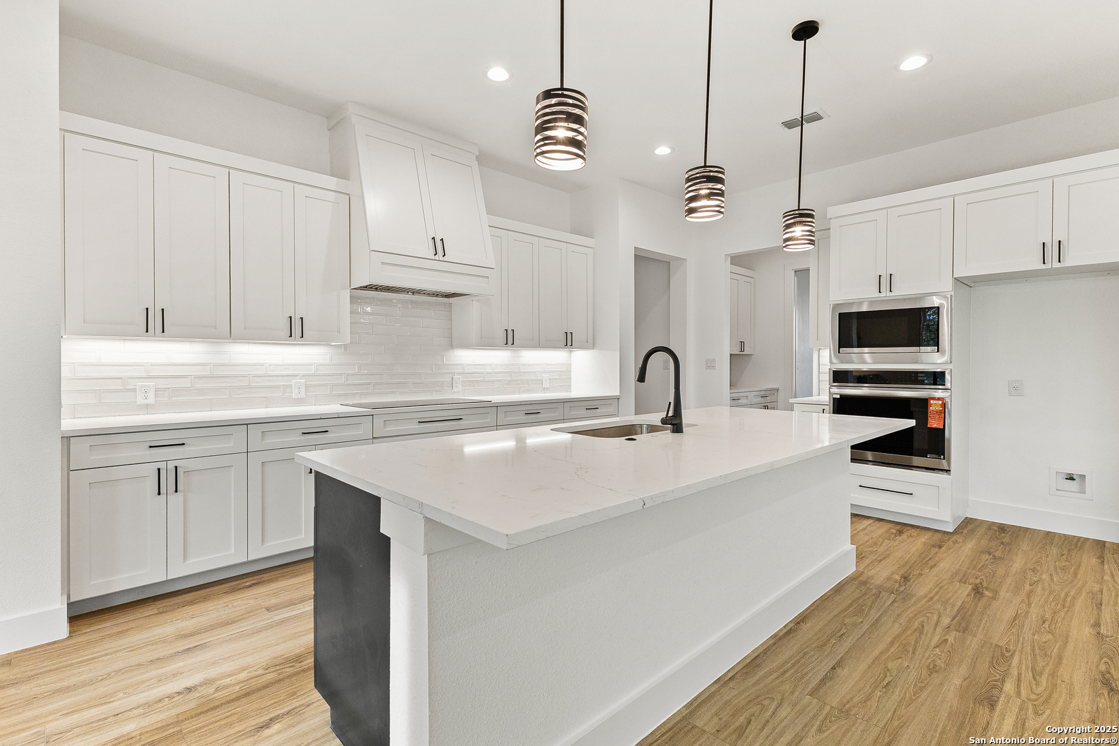 220 Toucan Drive Spring Branch, TX 78070 - Photo 11 of 25