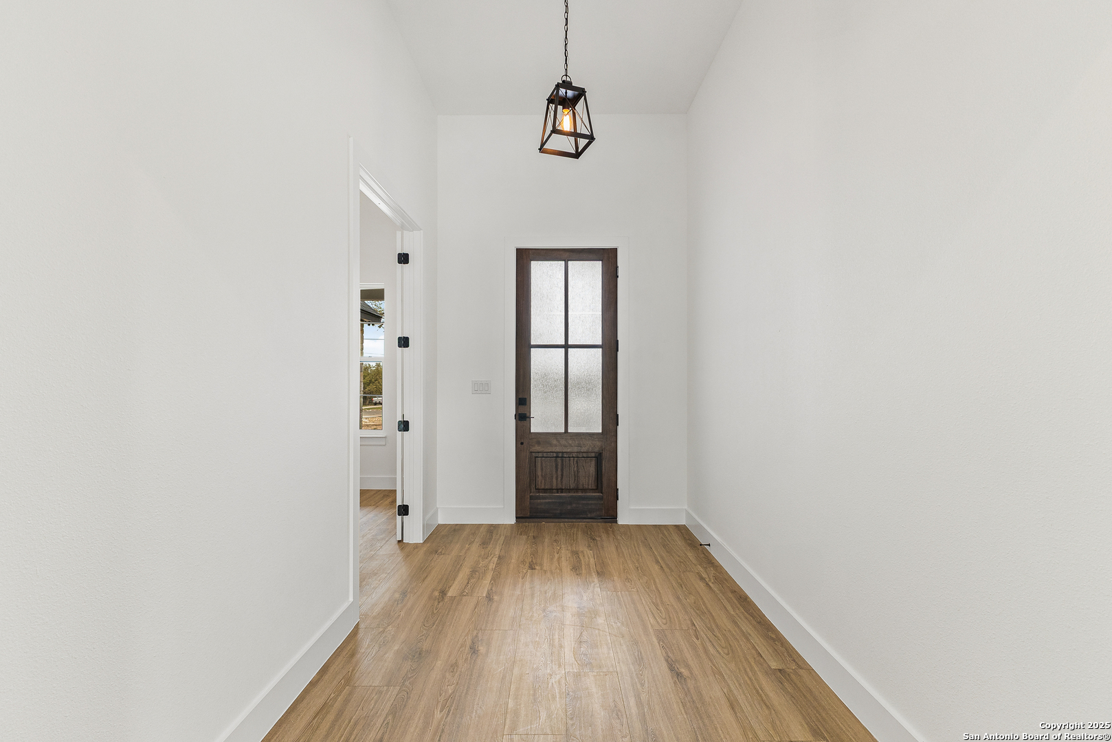 220 Toucan Drive Spring Branch, TX 78070 - Photo 5 of 25