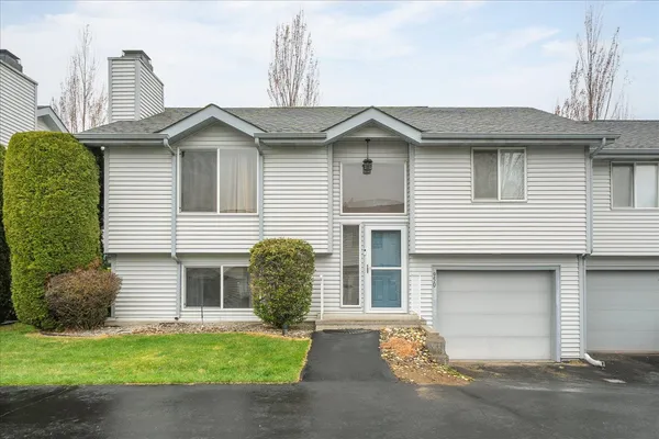 $299,000 | 950 East Calkins Drive, Spokane, WA 99208