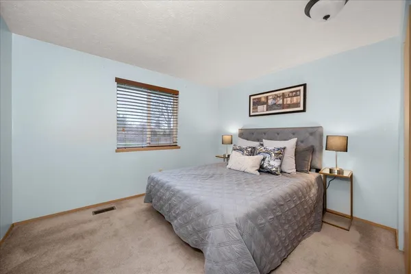 $299,000 | 950 East Calkins Drive, Spokane, WA 99208