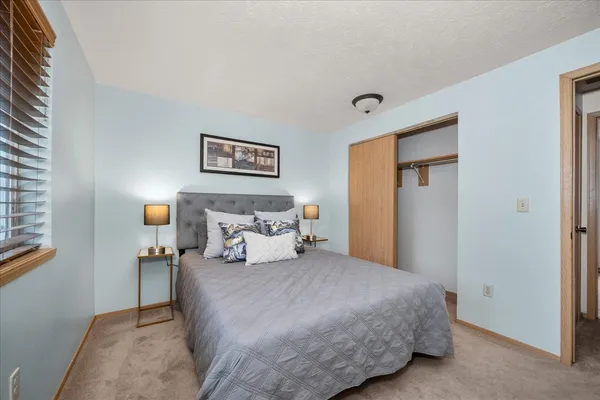 $299,000 | 950 East Calkins Drive, Spokane, WA 99208