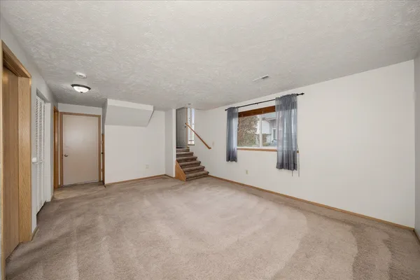 $299,000 | 950 East Calkins Drive, Spokane, WA 99208