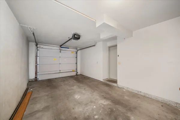 $299,000 | 950 East Calkins Drive, Spokane, WA 99208