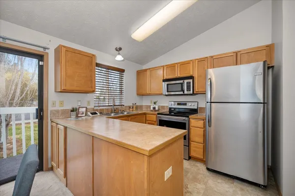 $299,000 | 950 East Calkins Drive, Spokane, WA 99208