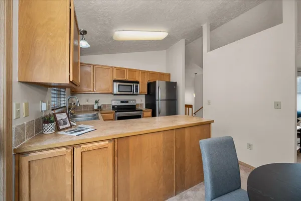 $299,000 | 950 East Calkins Drive, Spokane, WA 99208