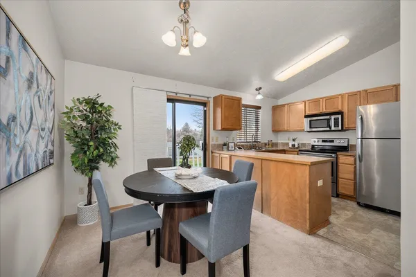 $299,000 | 950 East Calkins Drive, Spokane, WA 99208