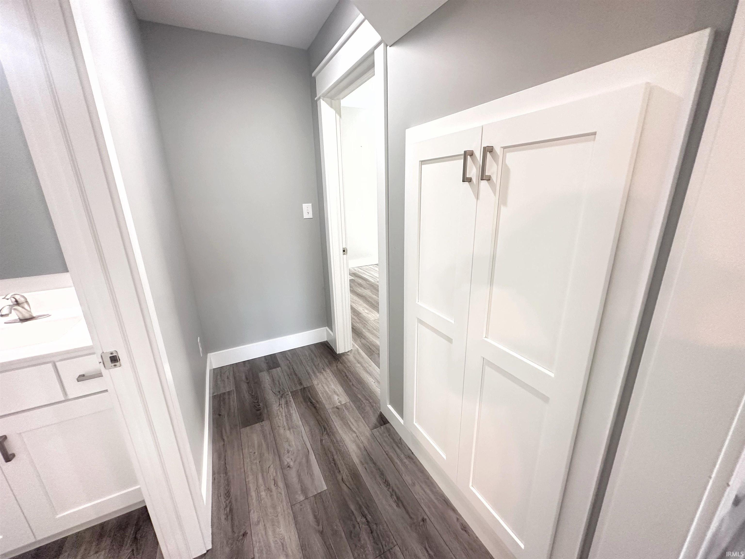 5735 South Fairfax Road Bloomington, IN 47401 - Photo 14 of 26