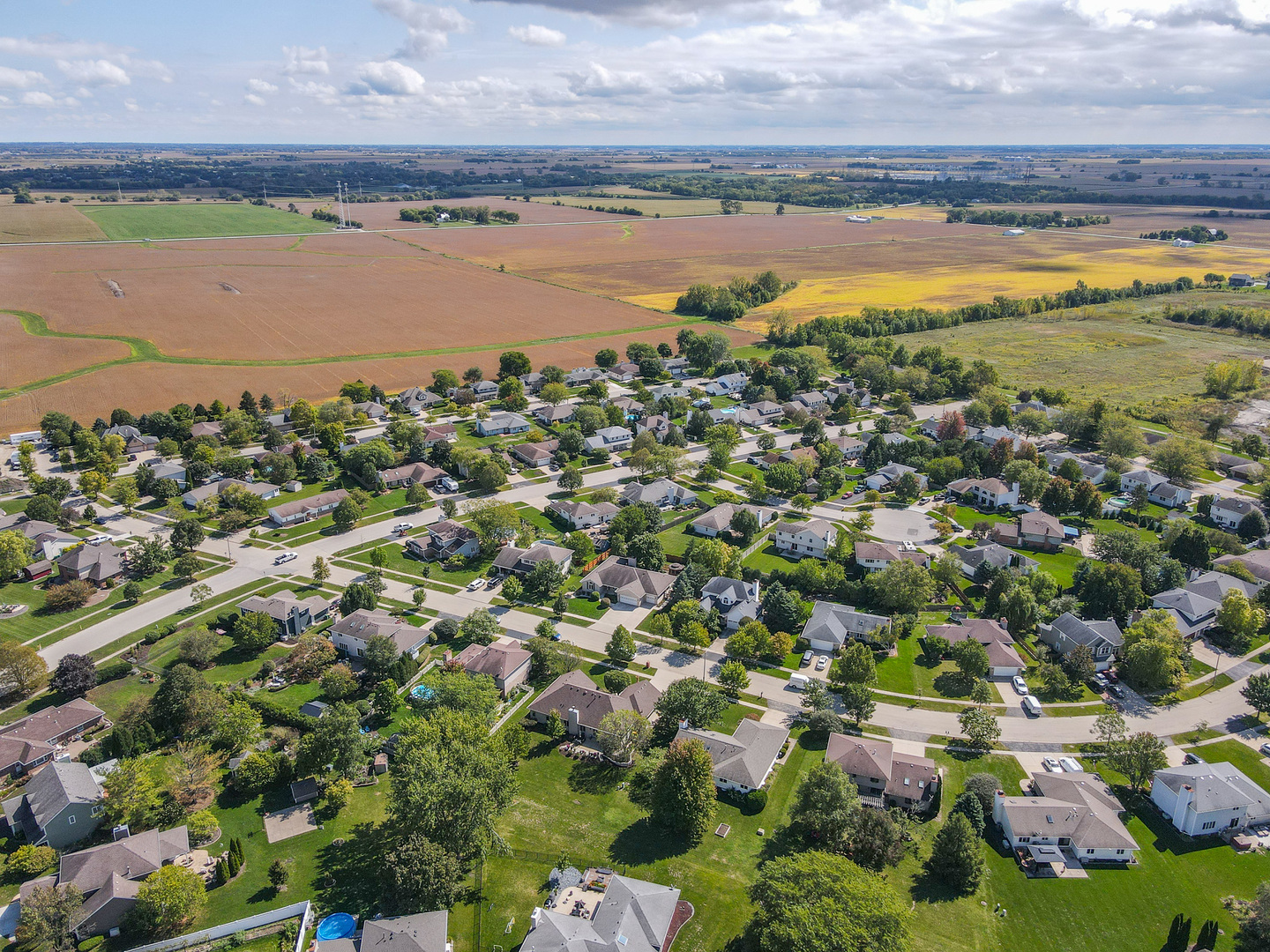 304 Andrea Drive Manhattan, IL 60442 - Photo 5 of 53 a view of an ocean and beach