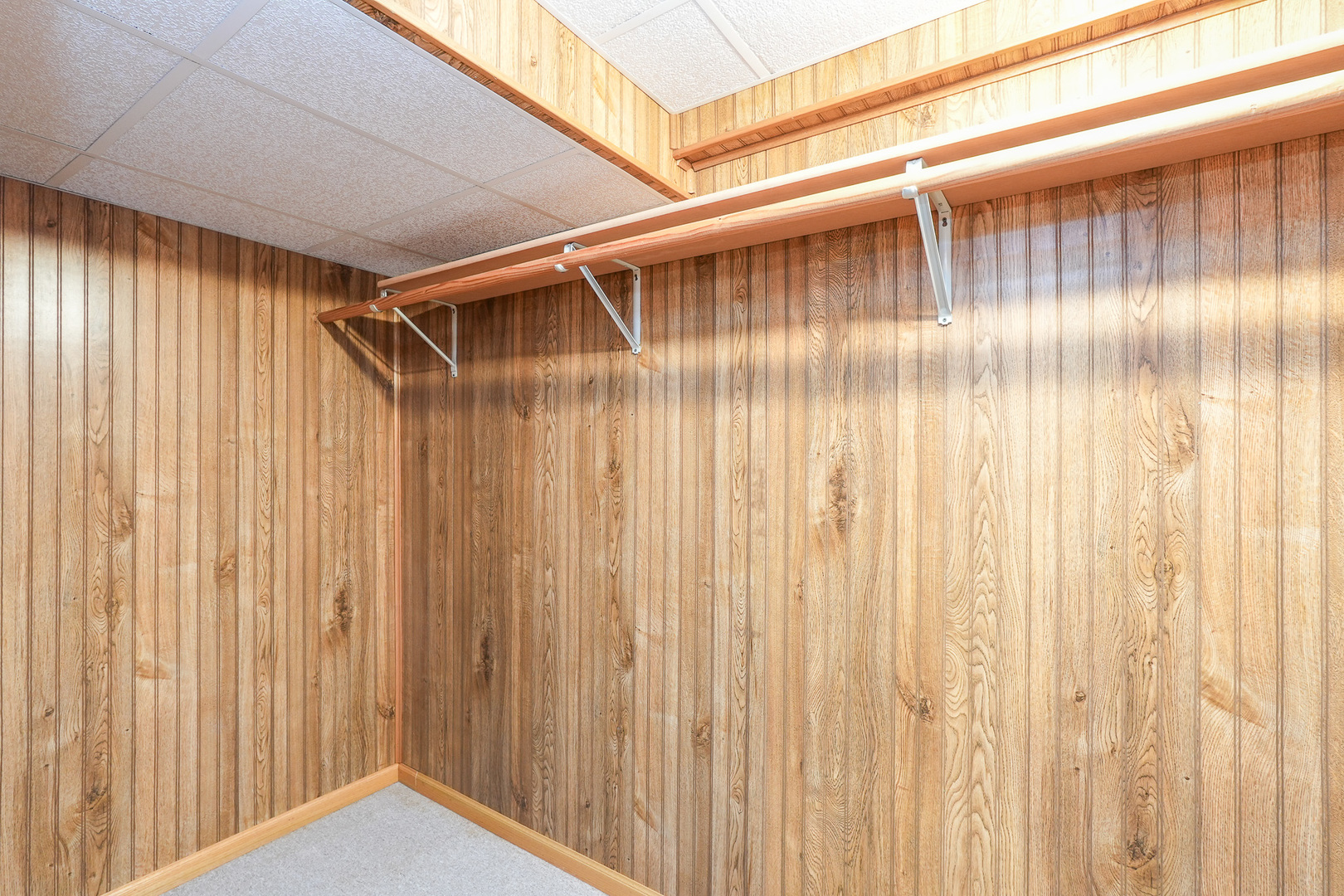 304 Andrea Drive Manhattan, IL 60442 - Photo 51 of 53 a view of a wooden door