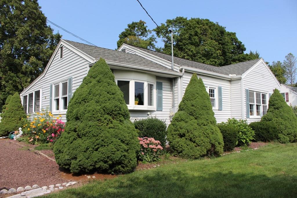 23 Fernwood Road Southwick, MA 01077 - Photo 3 of 27 Gallery Image 3