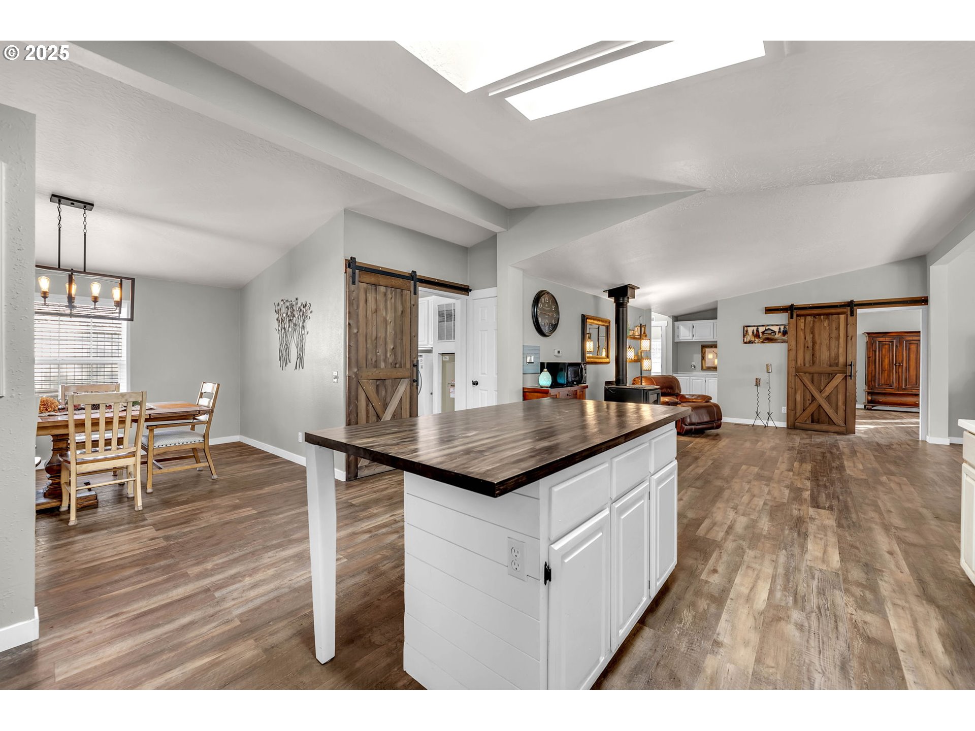 111 Mathany Road Carson, WA 98610 - Photo 13 of 39 a kitchen with granite countertop a sink and cabinets