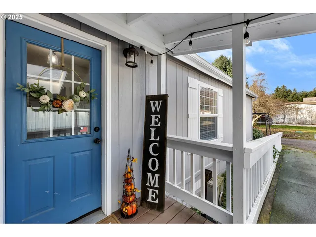 a view of an entryway