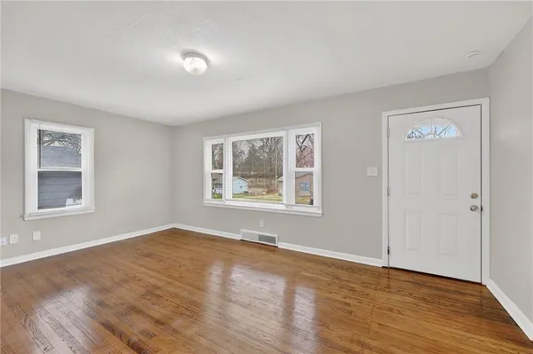 $159,900 | 2733 North 47th Terrace, Kansas City, KS 66104