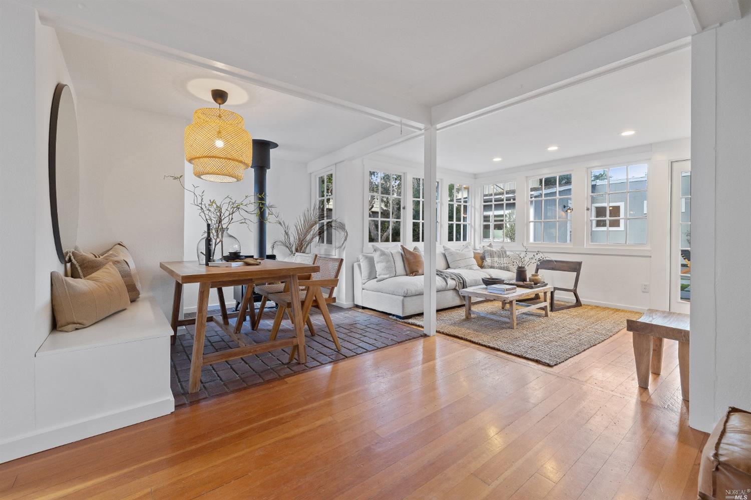 27 Laurel Avenue San Anselmo, CA 94960 - Photo 8 of 52 a living room with furniture and a table