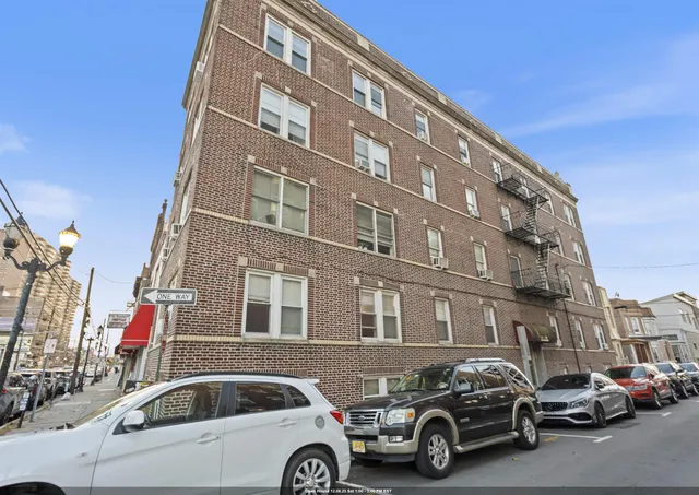 $349,999 | 103-105 Westover Place, Unit 3, West New York, NJ 07093