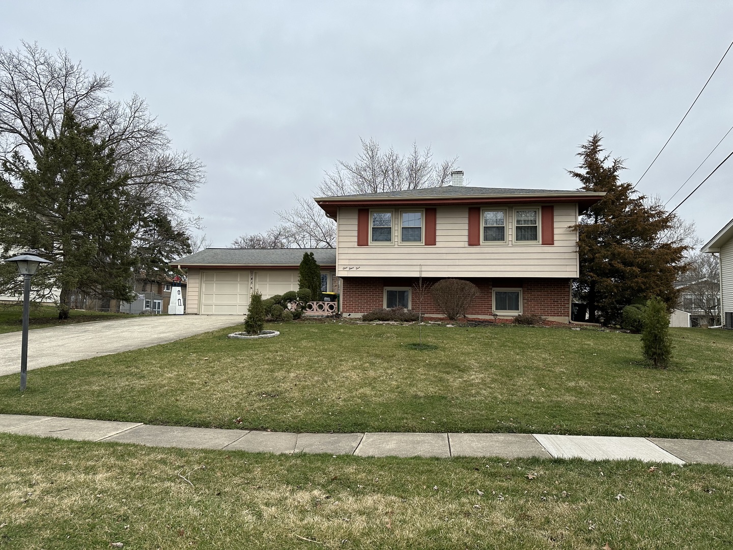 a house that has a lot of windows in it