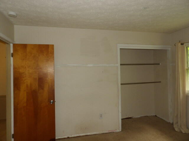 243 Devon Road Battle Creek, MI 49015 - Photo 12 of 31 100_0076