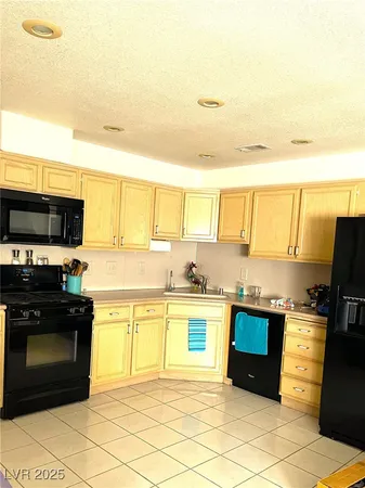 $220,000 | 2194 Camel Mesa Drive, Laughlin, NV 89029