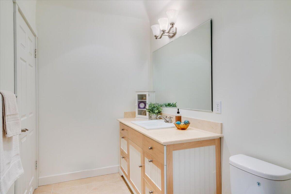 1102 Lasalle Canyon Road Lompoc, CA 93436 - Photo 23 of 62 24-Hall Bathroom