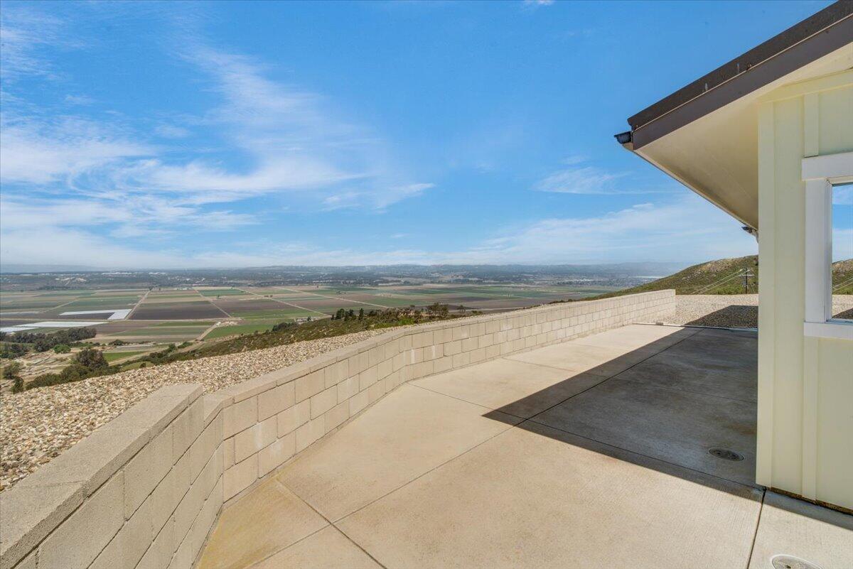 1102 Lasalle Canyon Road Lompoc, CA 93436 - Photo 35 of 62 36-View North