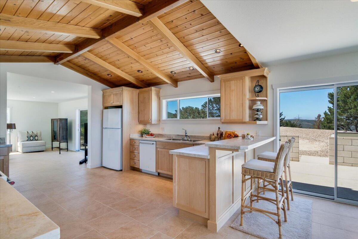 1102 Lasalle Canyon Road Lompoc, CA 93436 - Photo 9 of 62 10-Kitchen