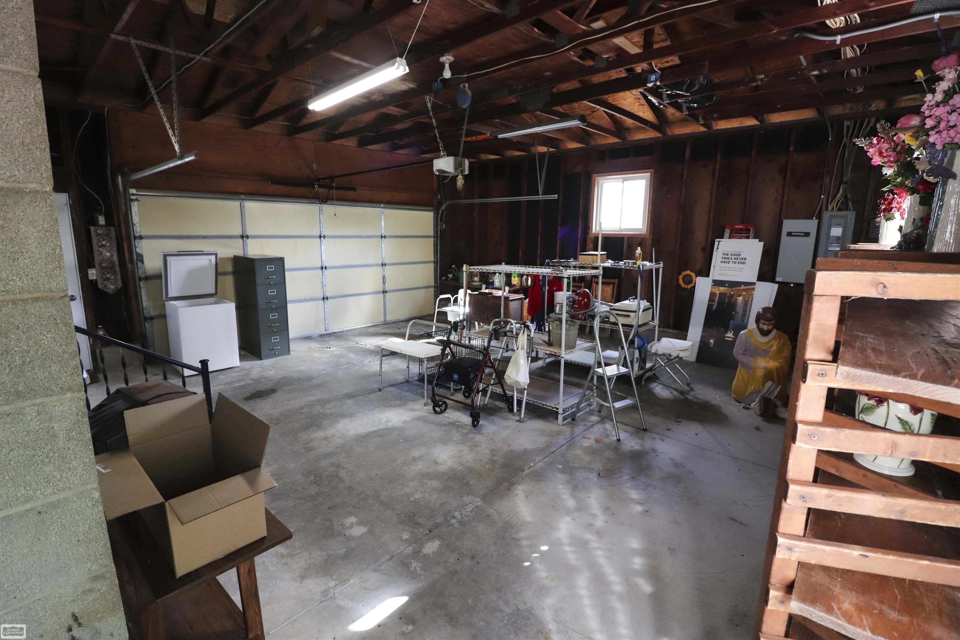 1200 South Allen Road St. Clair, MI 48079 - Photo 38 of 42 50092075-39.JPG