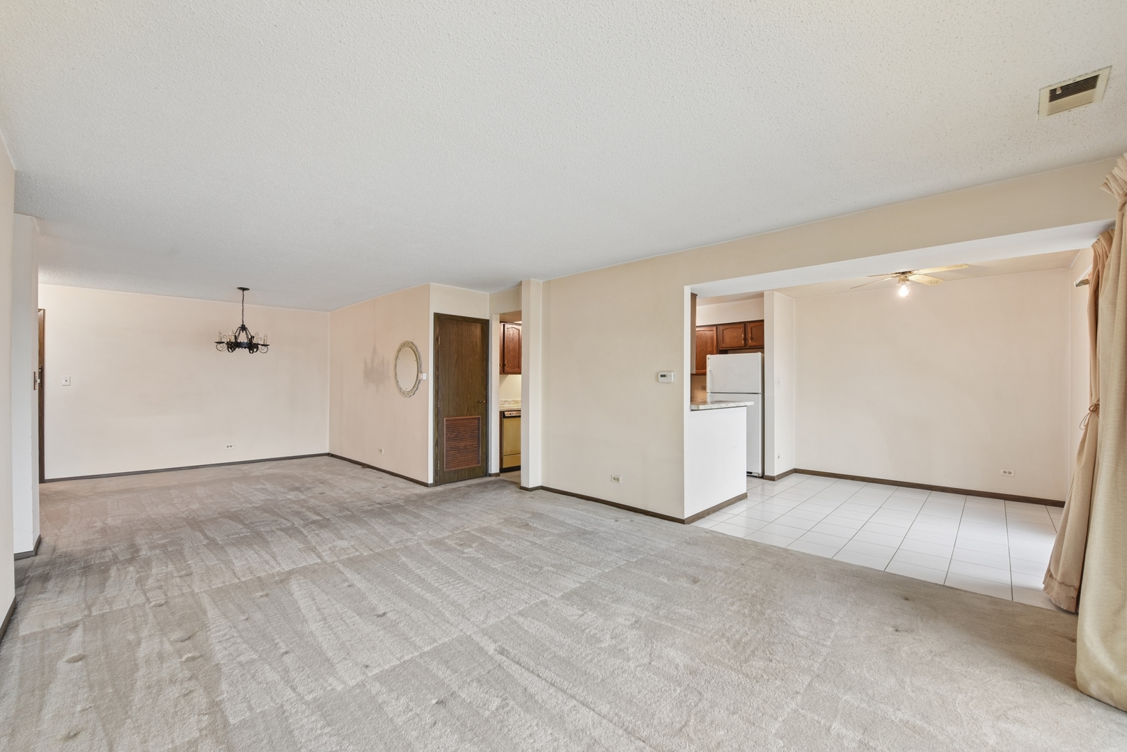 601 West Huntington Commons Road, Unit 202 Mount Prospect, IL 60056 - Photo 12 of 25