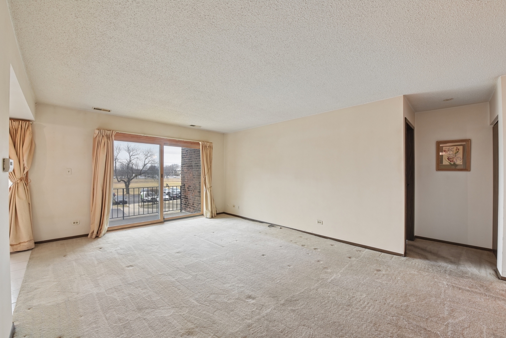 601 West Huntington Commons Road, Unit 202 Mount Prospect, IL 60056 - Photo 8 of 25