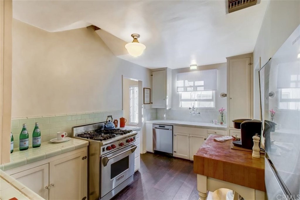 1115 Paladora Avenue Pasadena, CA 91104 - Photo 12 of 28