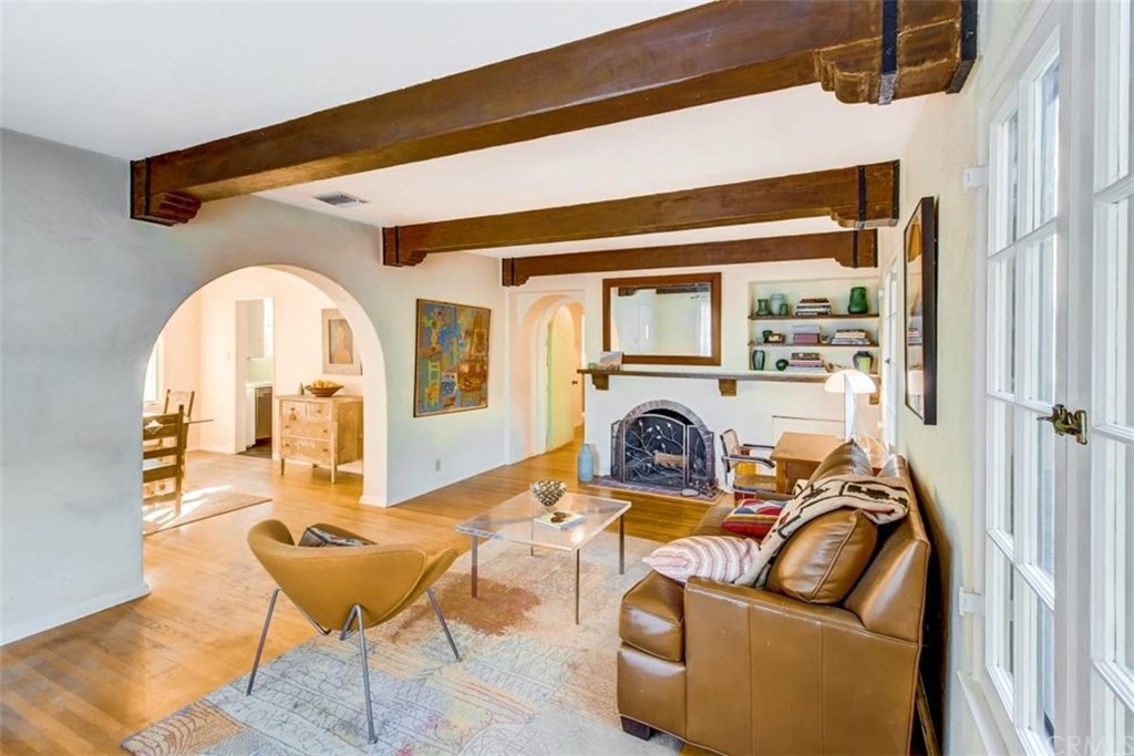 1115 Paladora Avenue Pasadena, CA 91104 - Photo 4 of 28