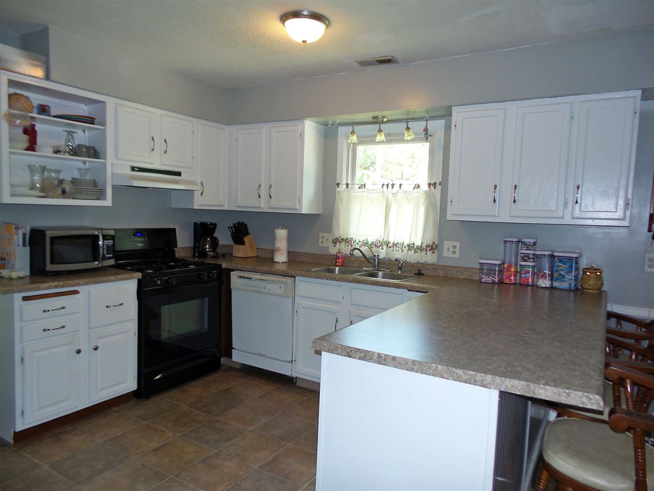 5119 Evard Road Fort Wayne, IN 46835 - Photo 7 of 21 Gallery Image 7