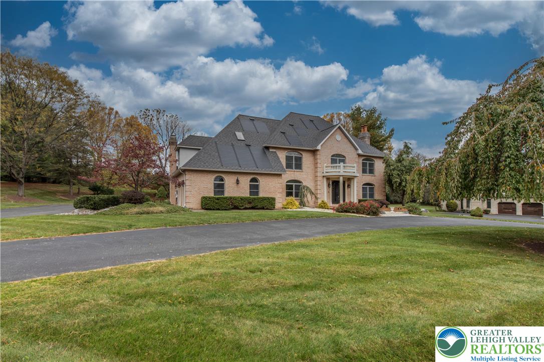 3685 Manor Road Bethlehem, PA 18020 - Photo 3 of 47