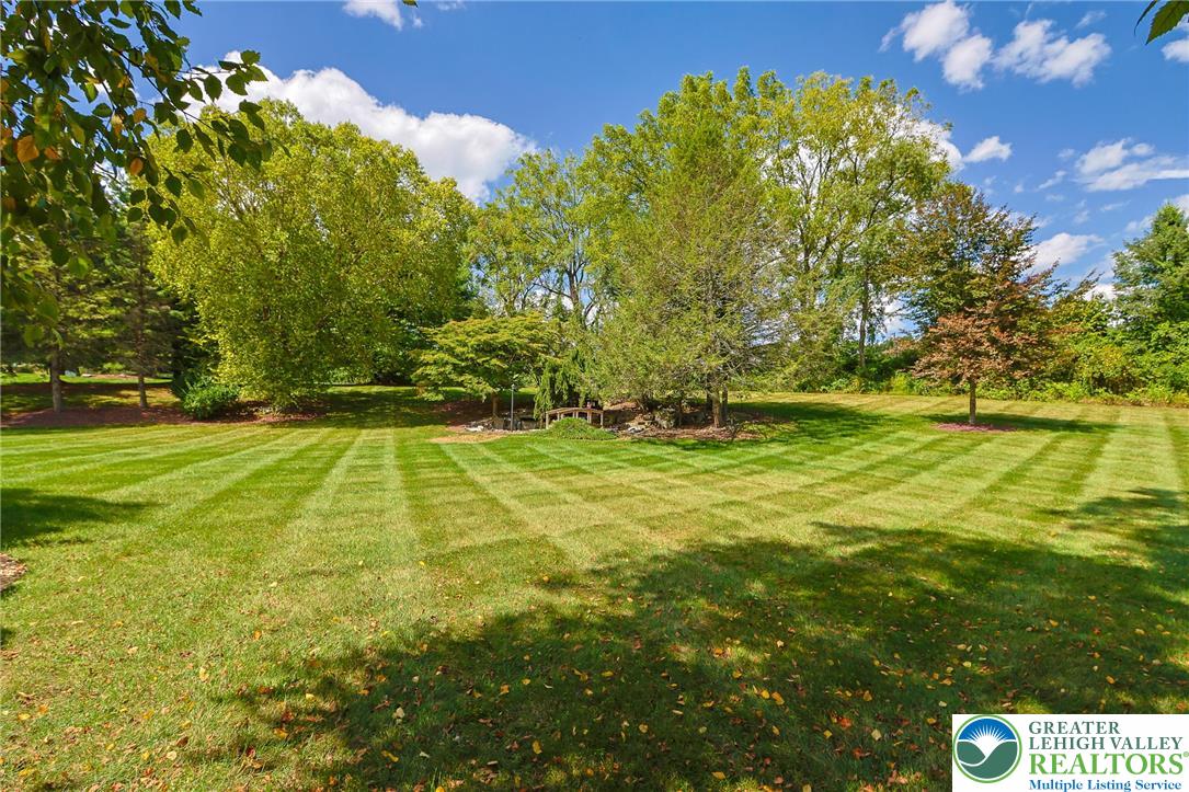 3685 Manor Road Bethlehem, PA 18020 - Photo 45 of 47