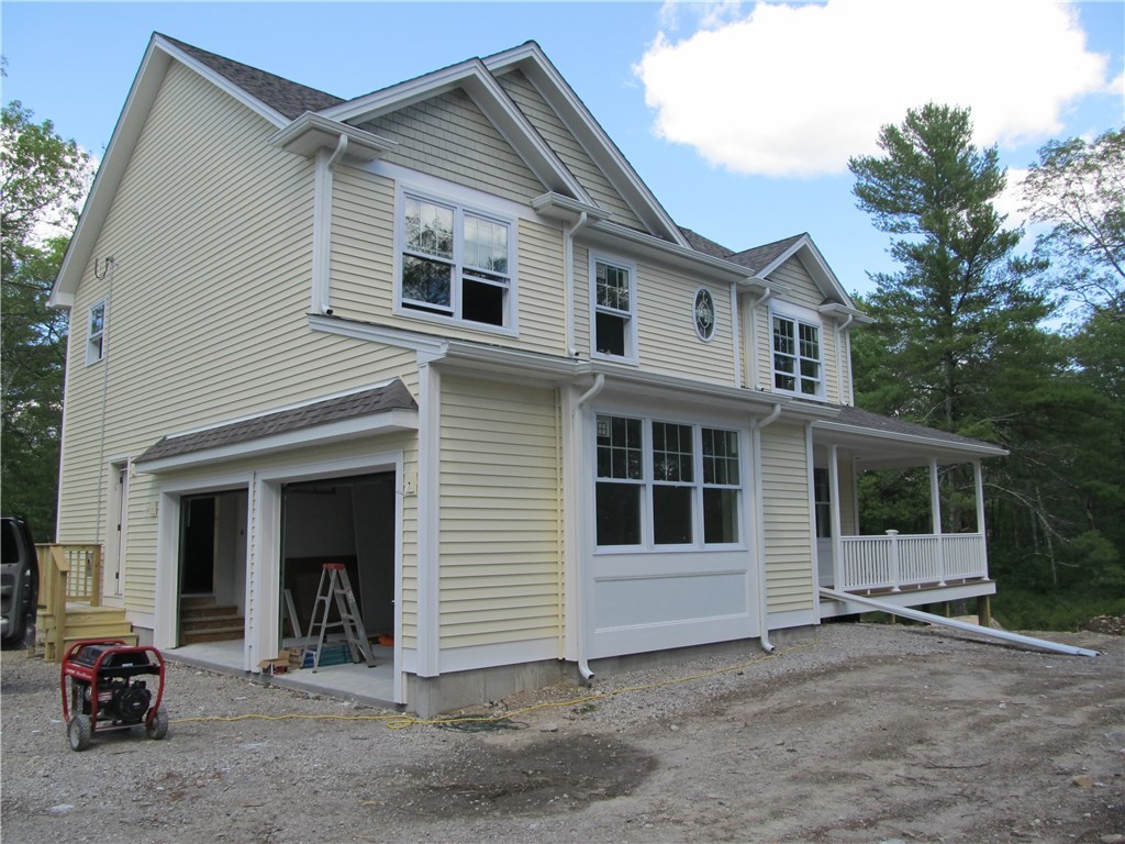 100 Franklin Road Hope, RI 02831 - Photo 3 of 4