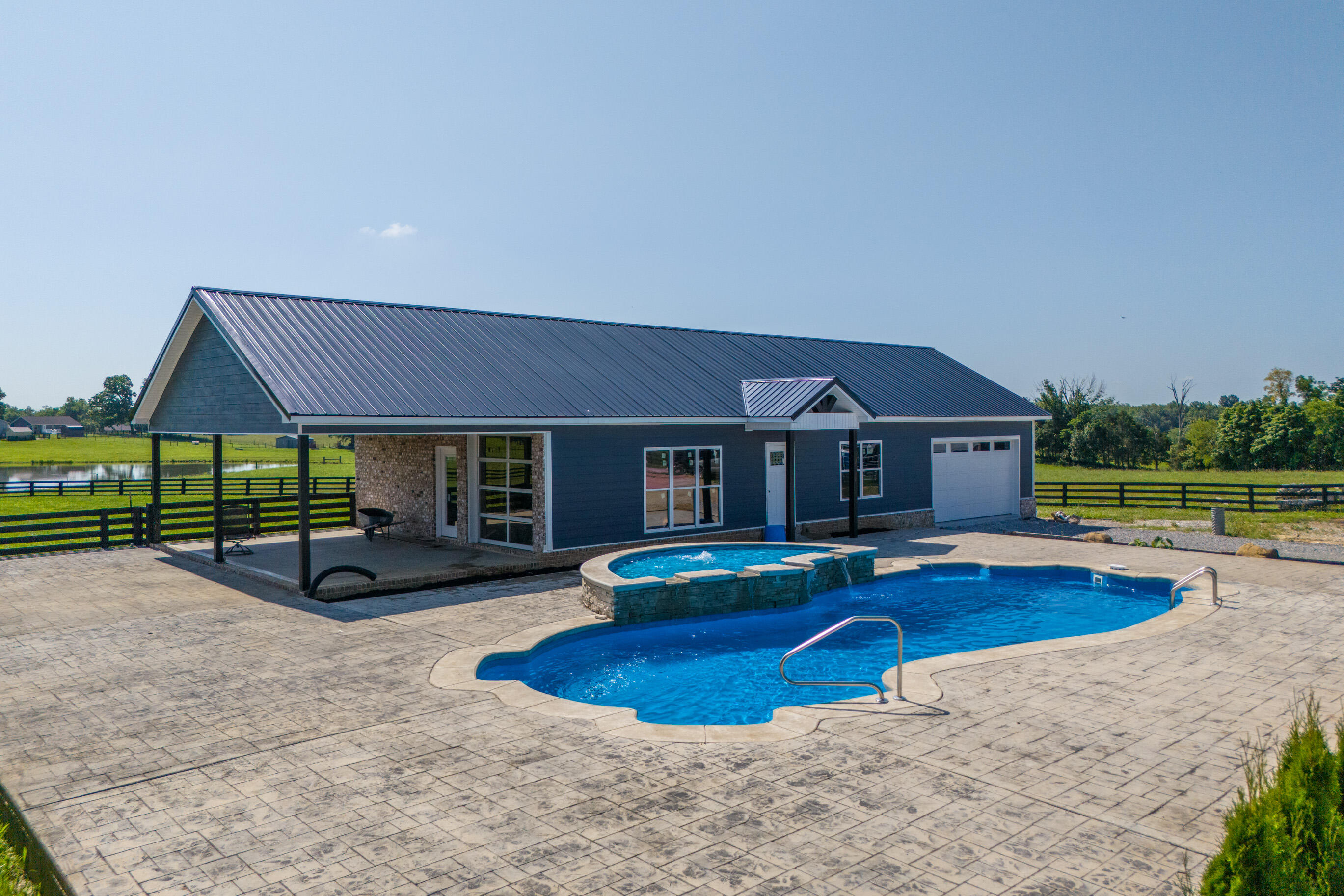 659 Concord Road Richmond, KY 40475 - Photo 48 of 64 20250623-659-Concord-Rd-drone-fh-008_web