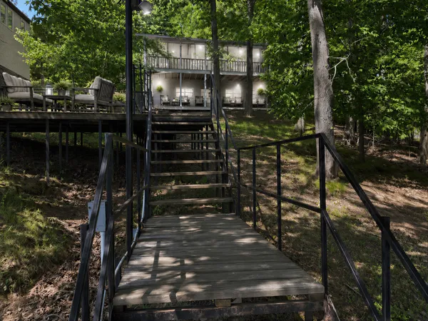$567,537 | 537 Algonquin Road, Eddyville, KY 42038