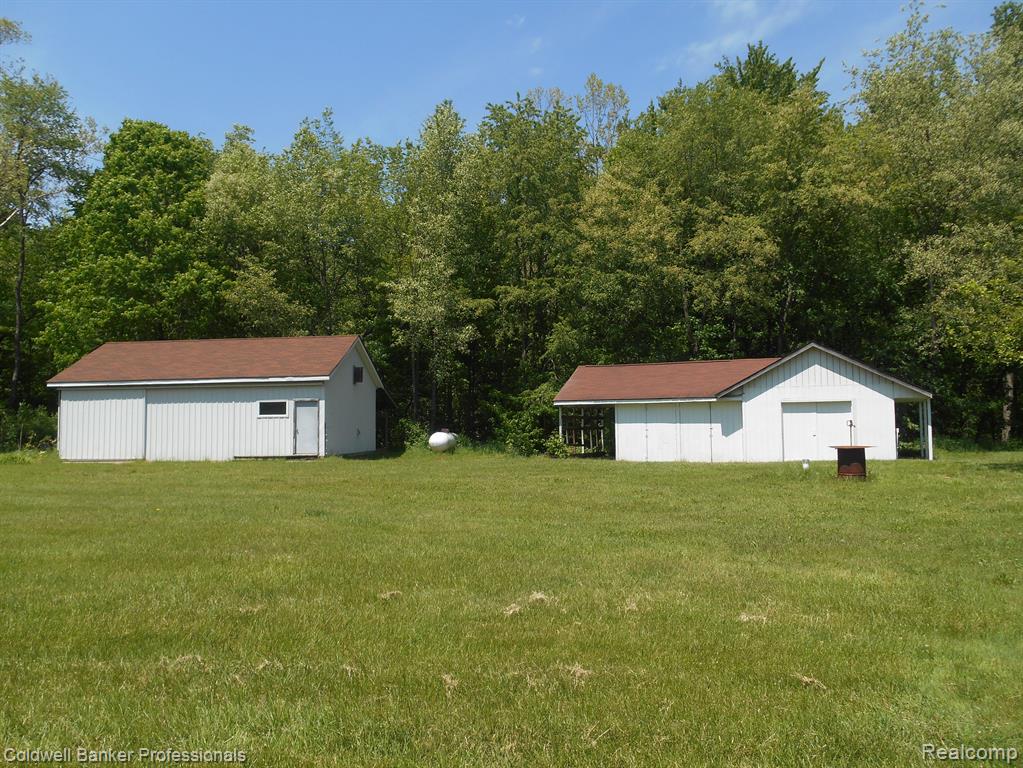 1651 Castle Road North Branch, MI 48461 - Photo 2 of 30 Gallery Image 2