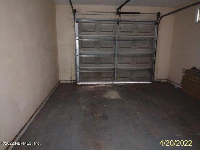1504 Morgana Road Jacksonville, FL 32211 - Photo 3 of 10 Garage