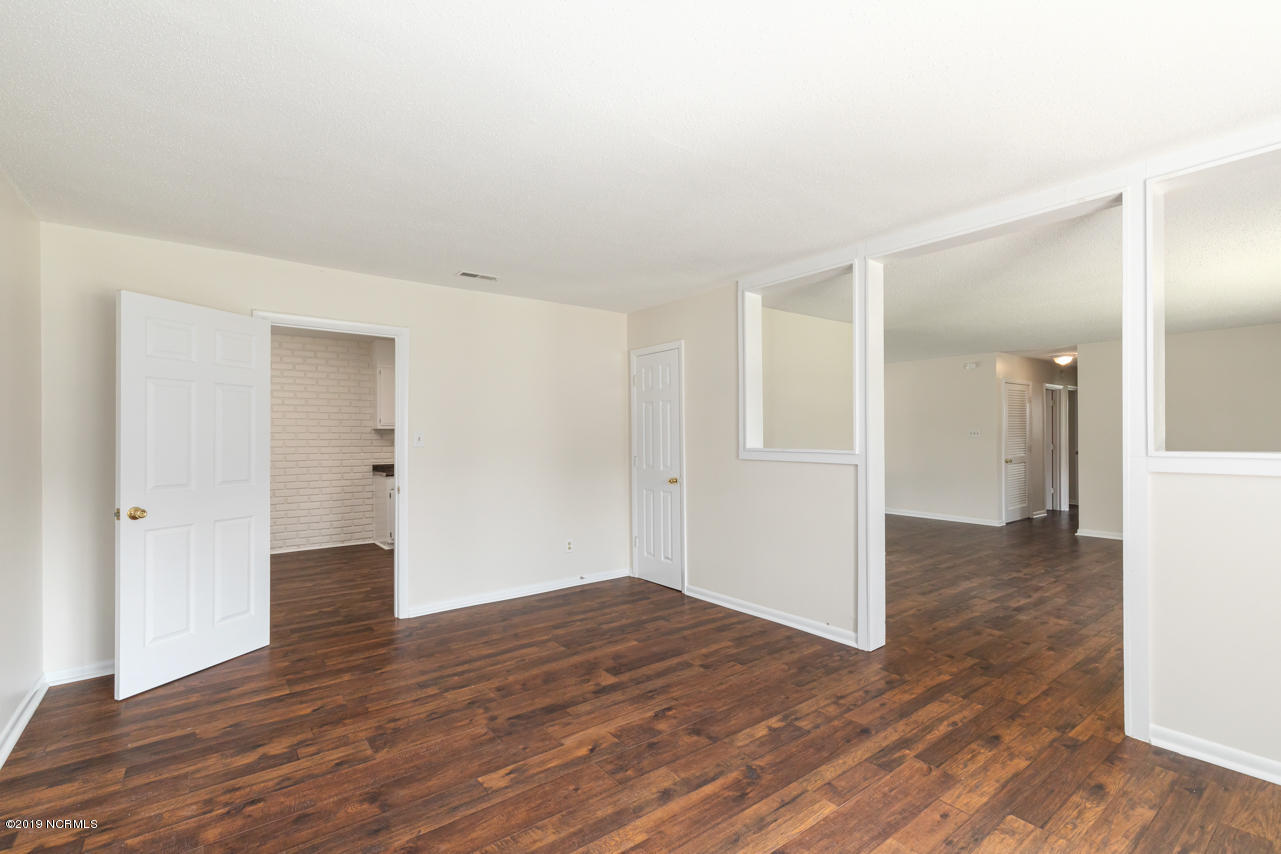 2909 Country Club Road Jacksonville, NC 28546 - Photo 17 of 35 17