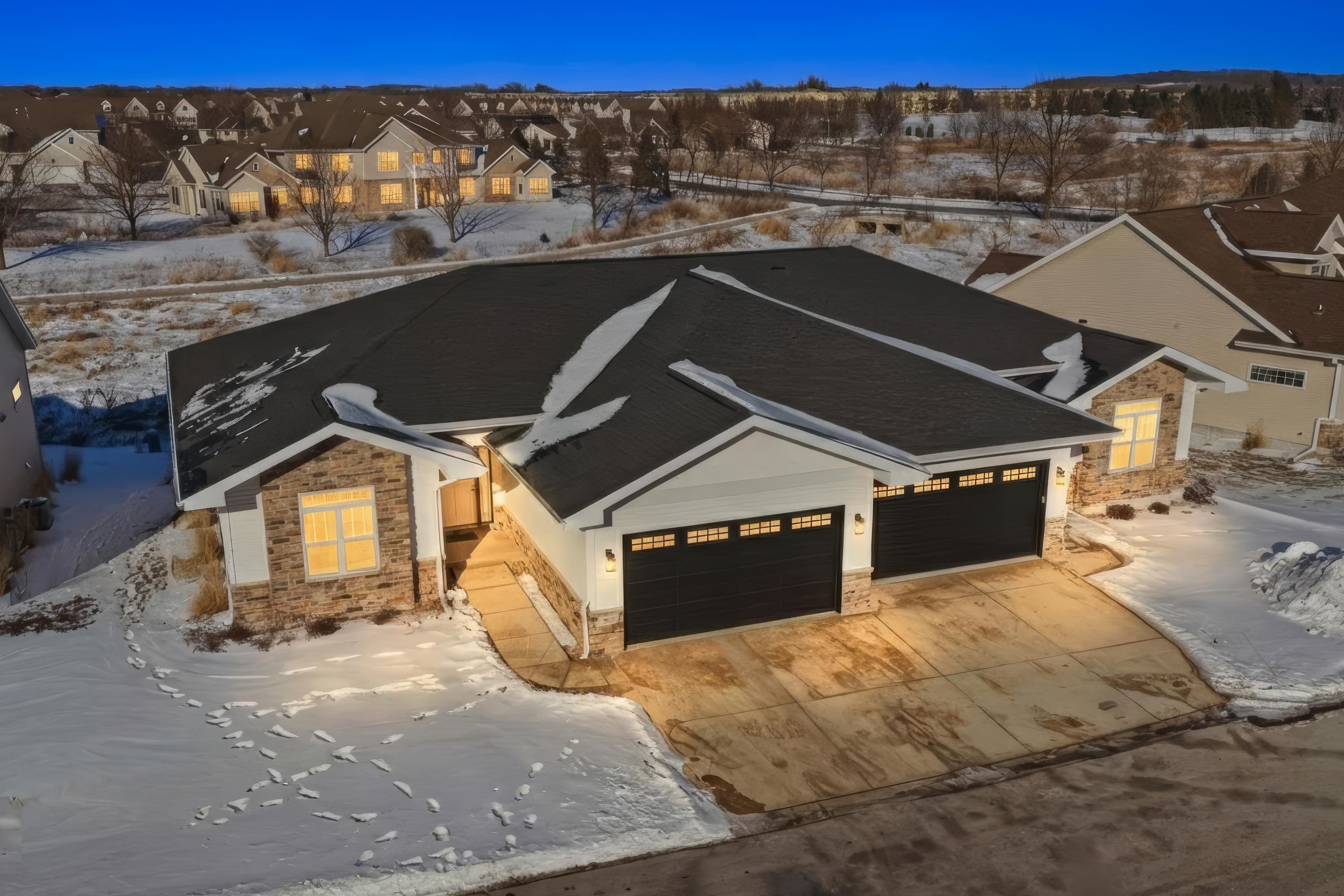 16 Prince Way Fitchburg, WI 53711 - Photo 1 of 27