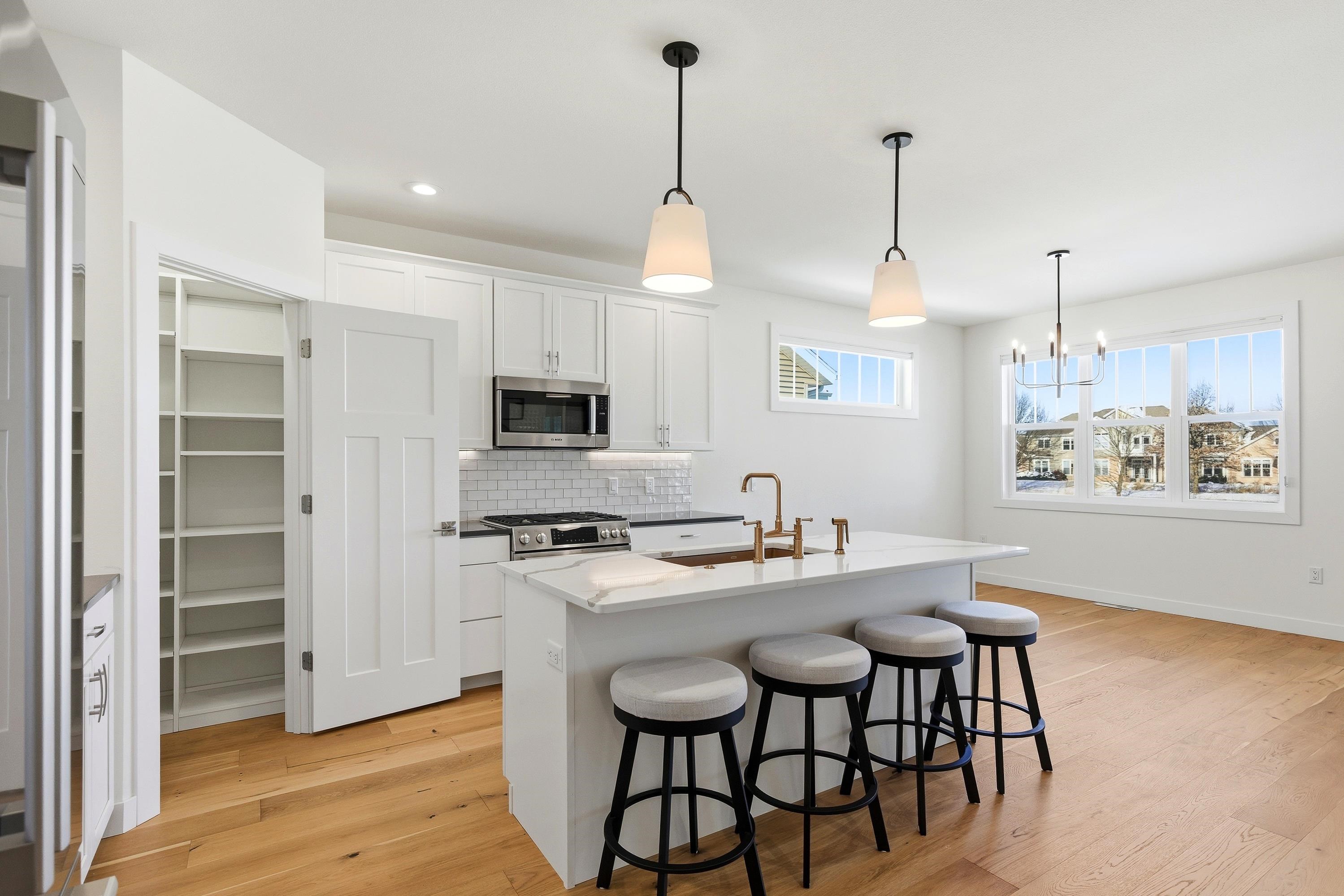 16 Prince Way Fitchburg, WI 53711 - Photo 4 of 27