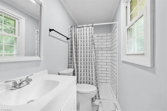 $235,000 | 1001 Meadowood Drive, Ramseur, NC 27316