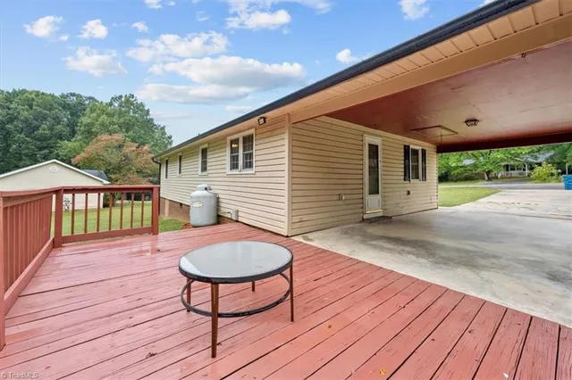 $235,000 | 1001 Meadowood Drive, Ramseur, NC 27316
