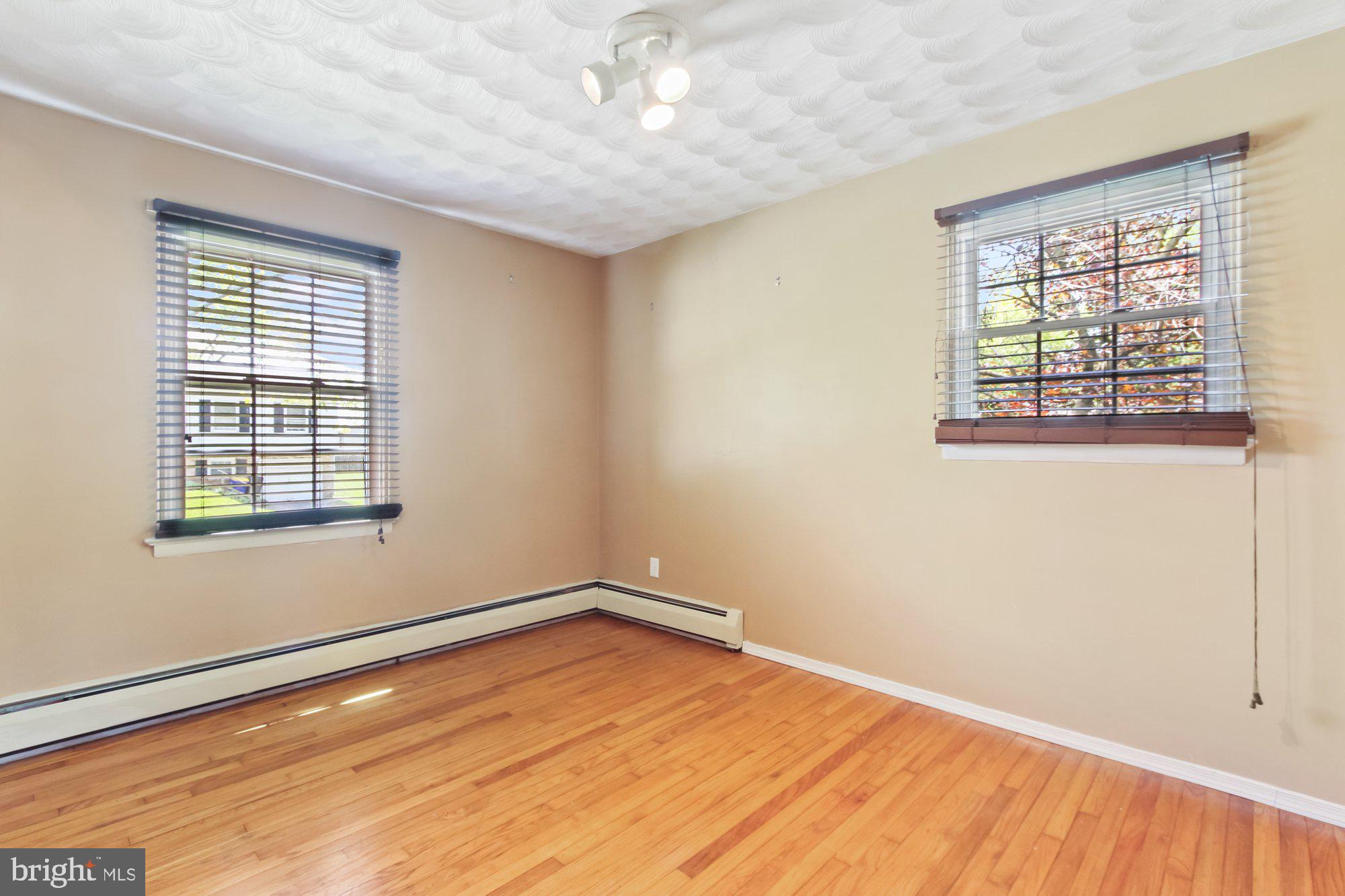 2455 Redwood Road York, PA 17408 - Photo 15 of 28 Gallery Image 15