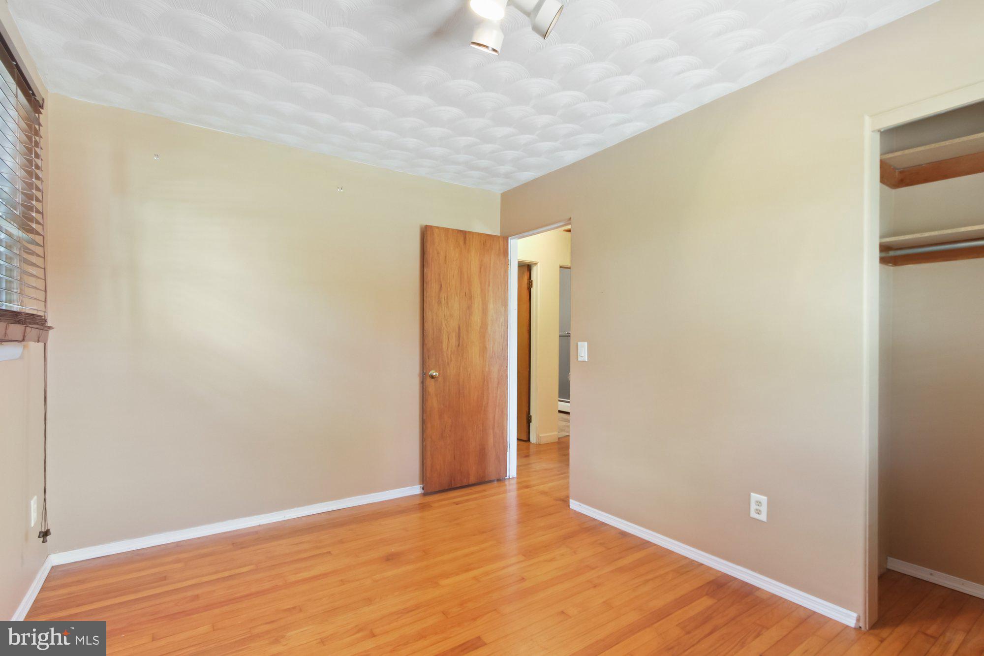 2455 Redwood Road York, PA 17408 - Photo 16 of 28 Gallery Image 16
