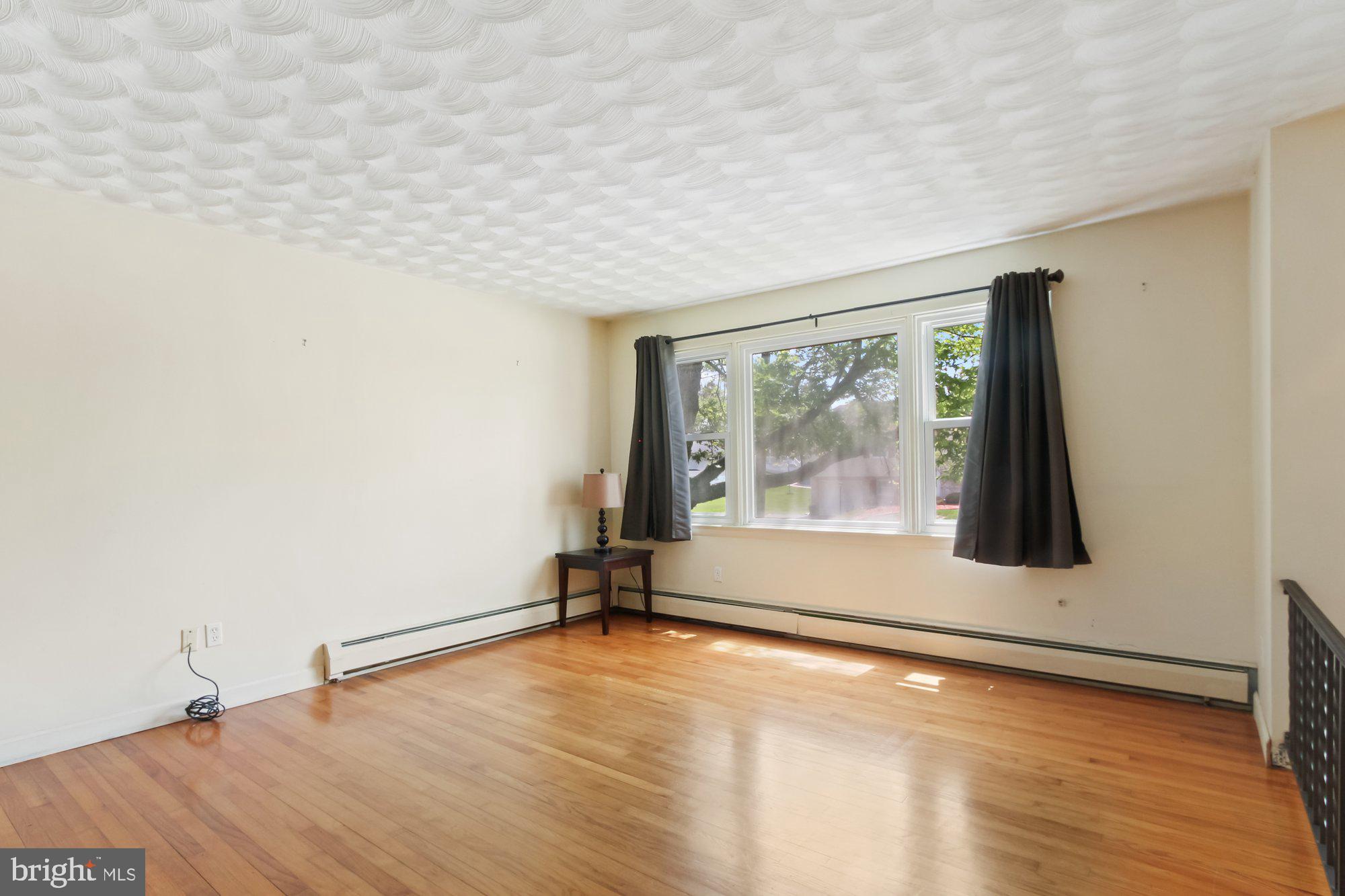 2455 Redwood Road York, PA 17408 - Photo 4 of 28 Gallery Image 4