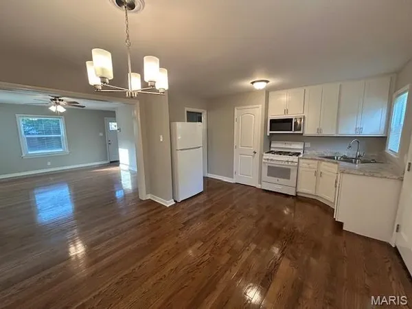 $1,400 | 7386 Milan Avenue, University City, MO 63130