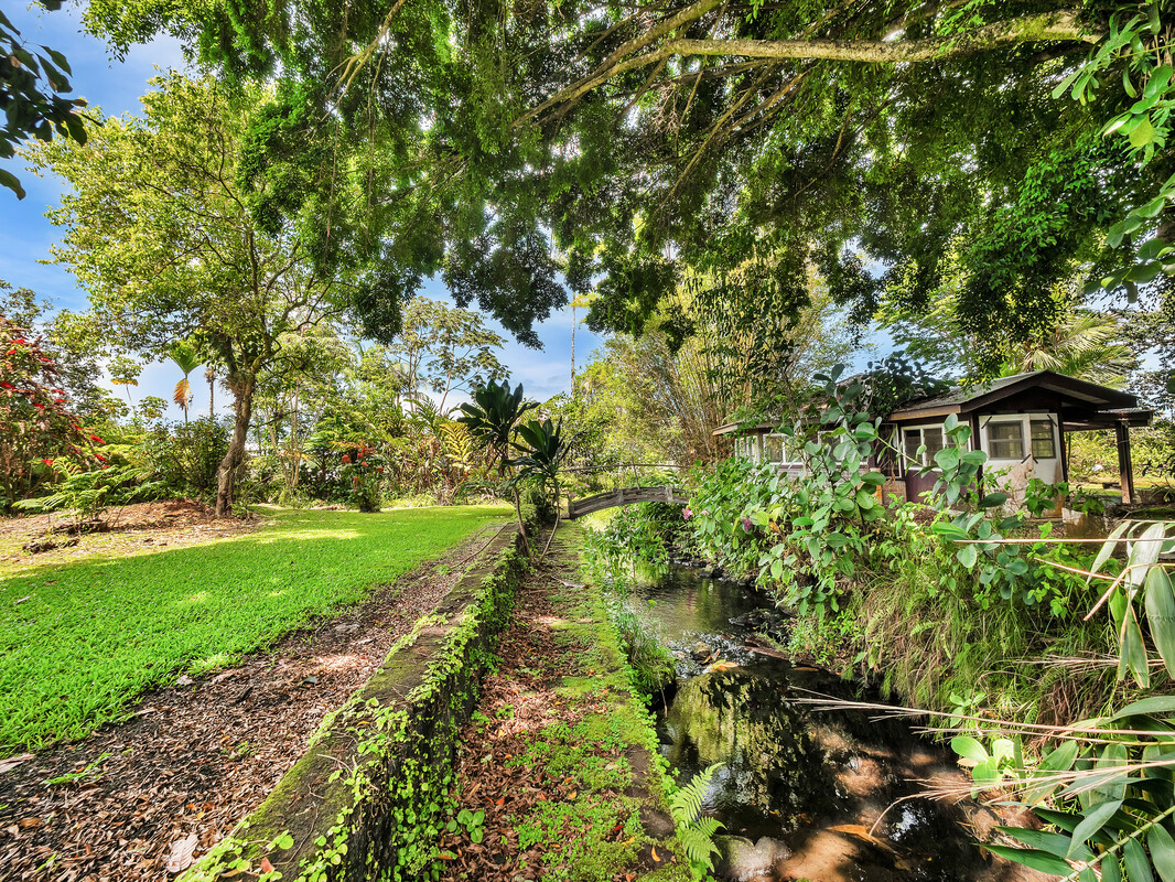 46 Kokea Street Hilo, HI 96720 - Photo 26 of 29 a front view of a house with a yard